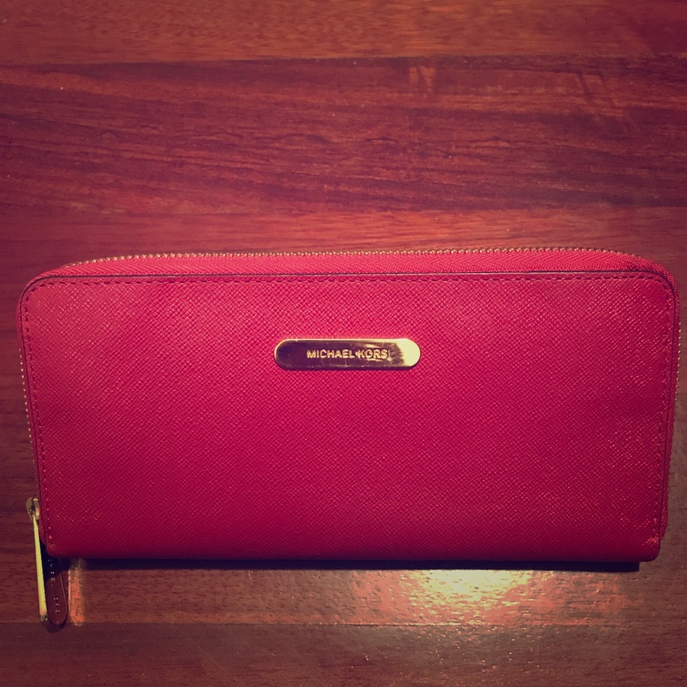 Michael Kors Jet Set Wallet